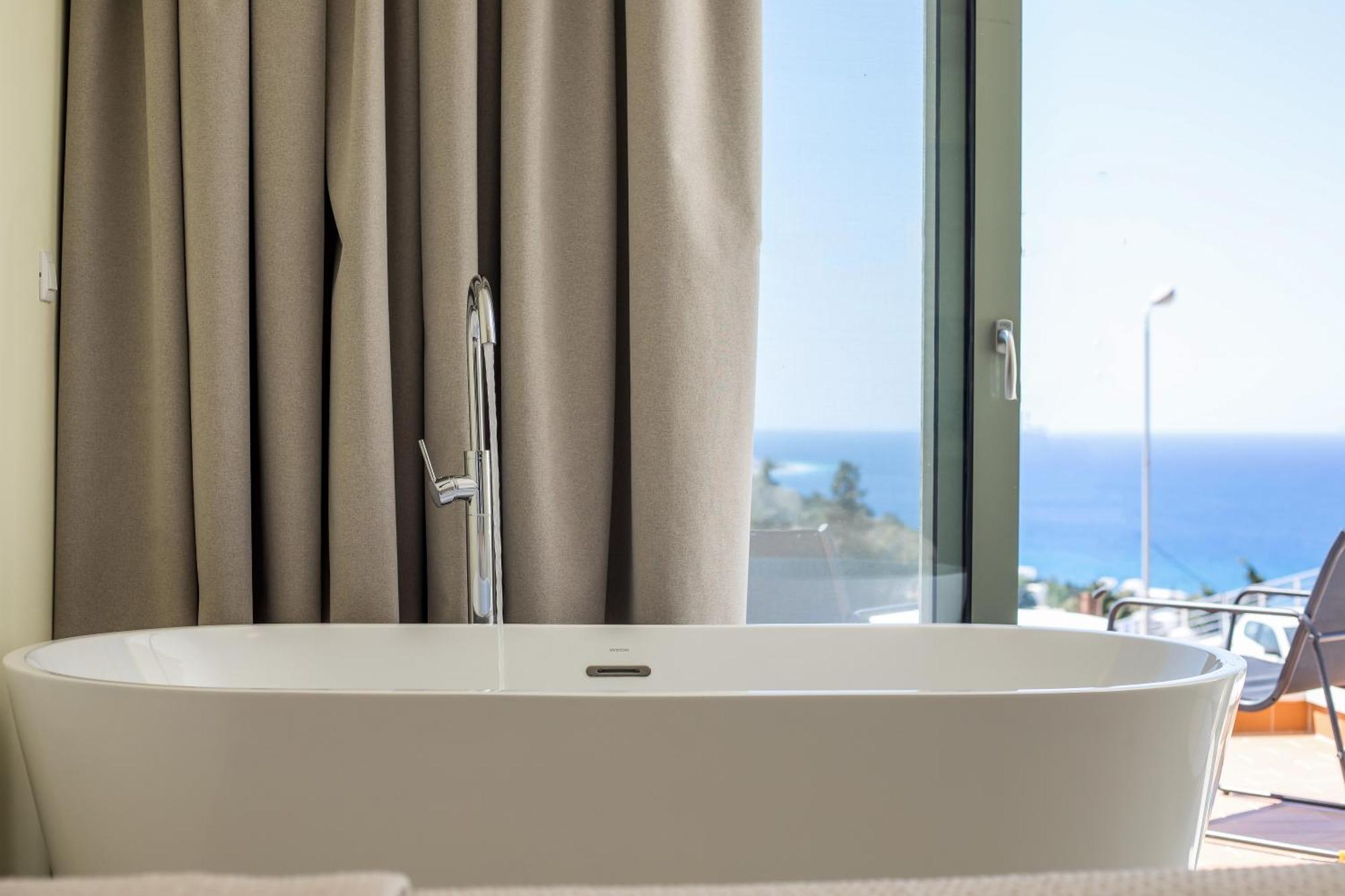 Eden'S Azalea Luxury Suite Rhodes City 외부 사진